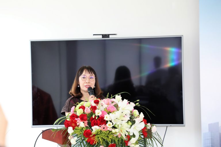 国产色情主播
总裁宋青女士-768x512.jpeg